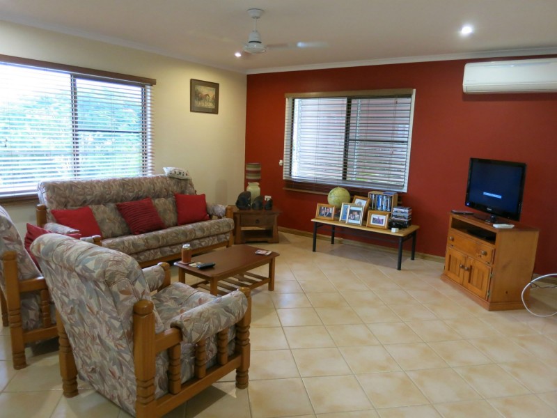 18 Landsdown Street, Cardwell QLD 4849