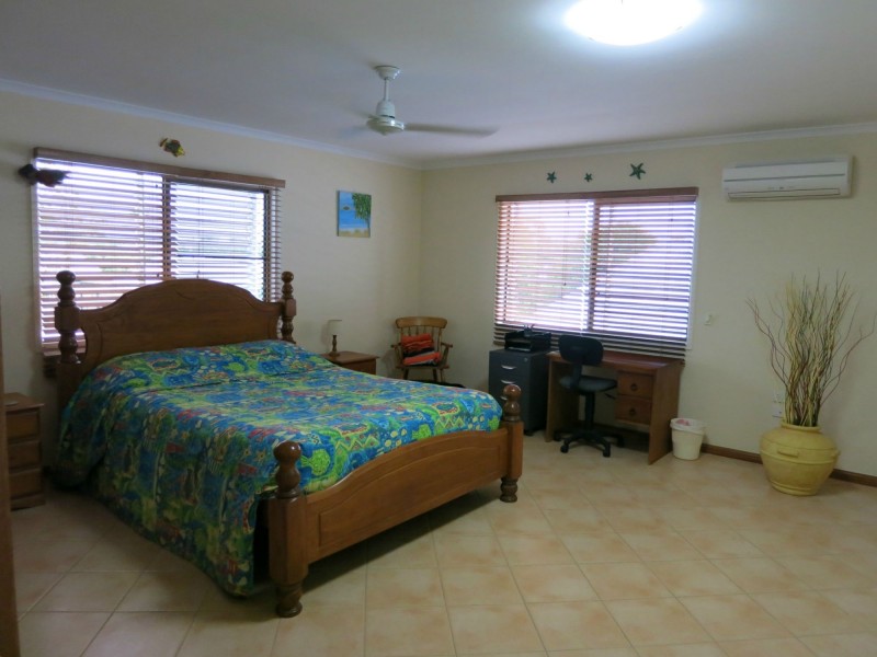 18 Landsdown Street, Cardwell QLD 4849