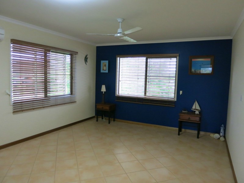 18 Landsdown Street, Cardwell QLD 4849