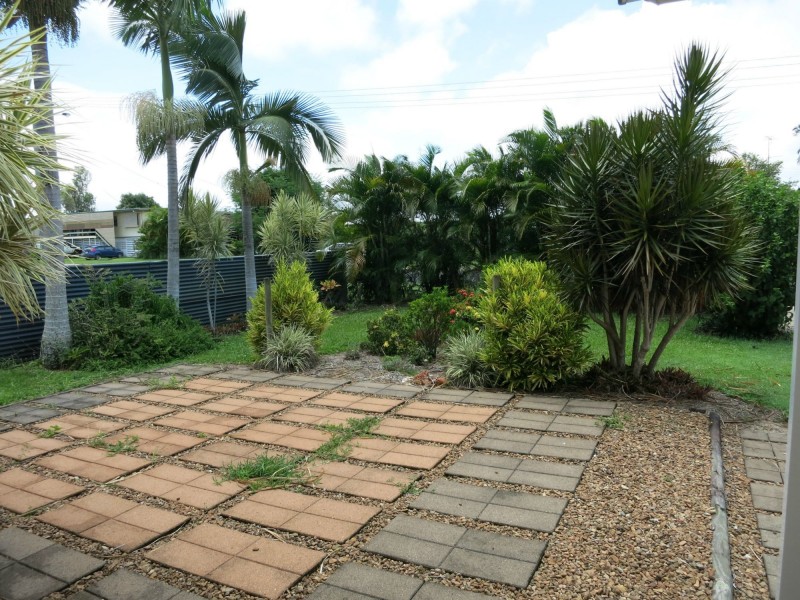 18 Landsdown Street, Cardwell QLD 4849