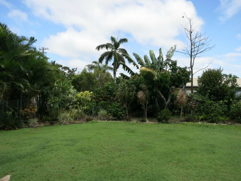 18 Landsdown Street, Cardwell QLD 4849