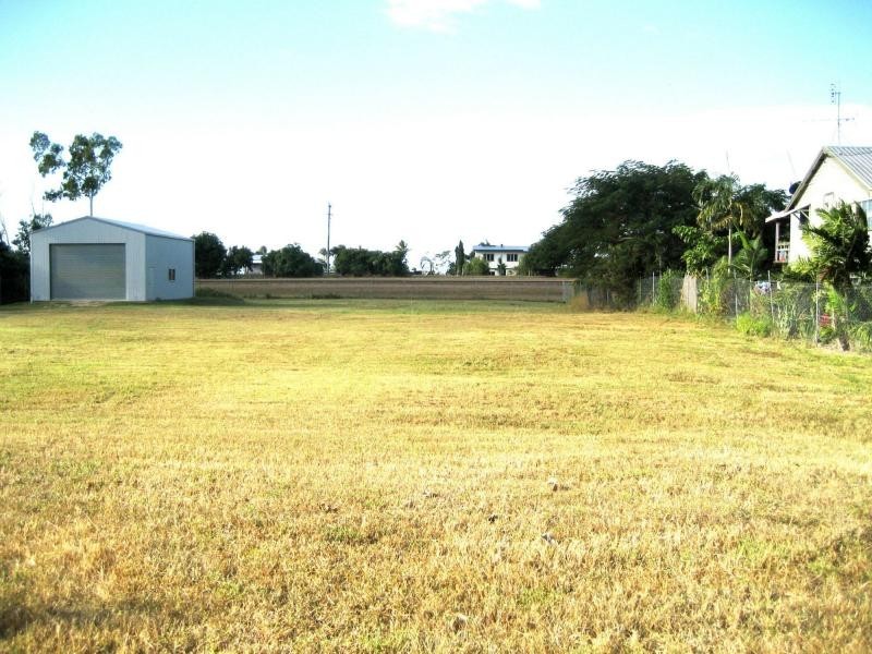 126 Roma Street, Cardwell QLD 4849