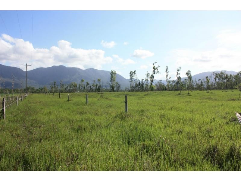 85 Hamilton Road, Carruchan QLD 4816