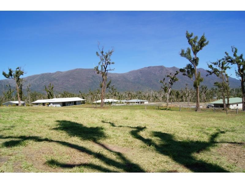 L33 Mahogany Road, Ellerbeck QLD 4816