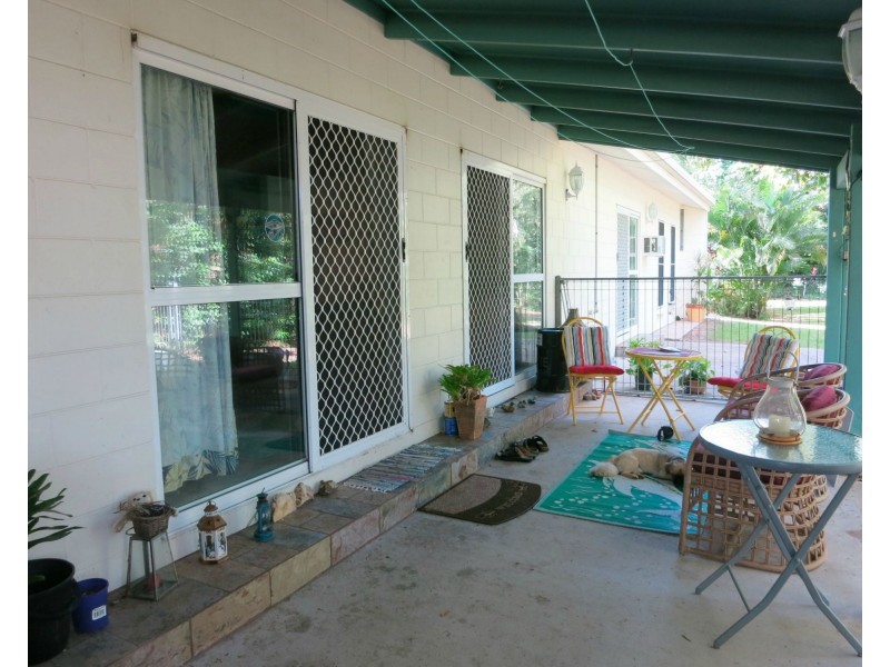 42 Gregory Street, Cardwell QLD 4849