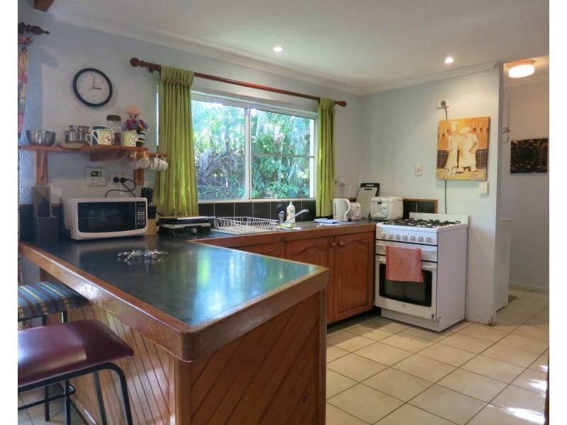 42 Gregory Street, Cardwell QLD 4849