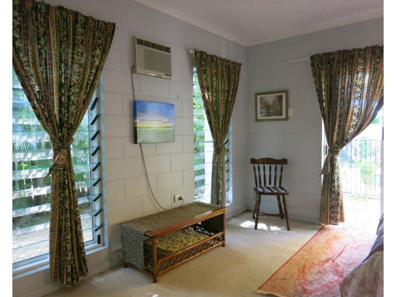 42 Gregory Street, Cardwell QLD 4849