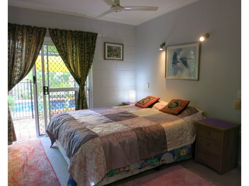 42 Gregory Street, Cardwell QLD 4849