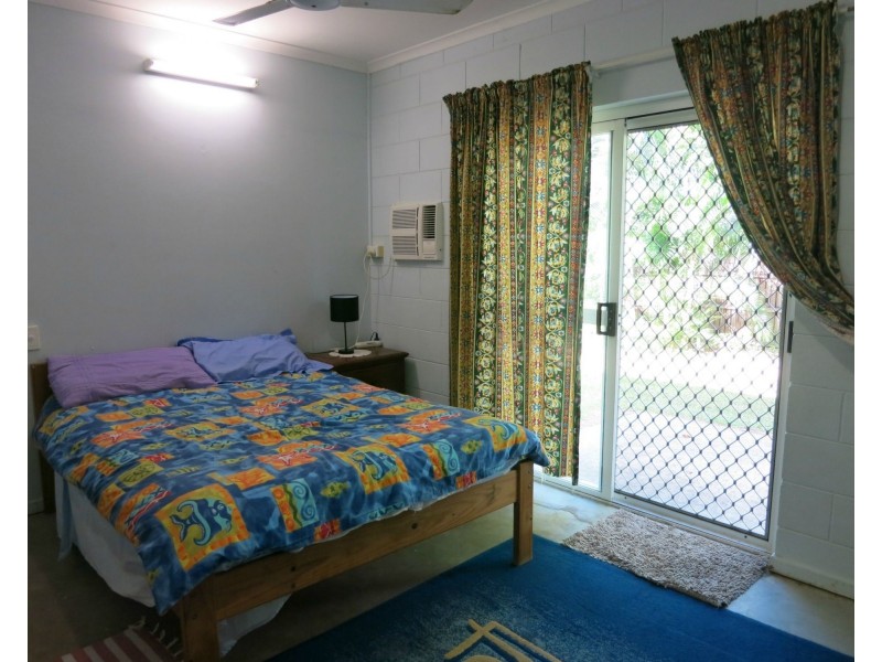 42 Gregory Street, Cardwell QLD 4849