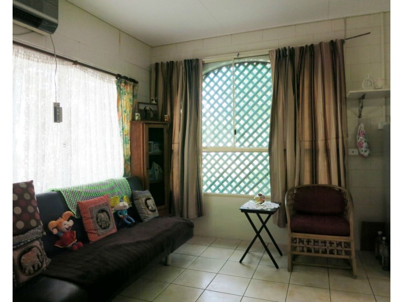 42 Gregory Street, Cardwell QLD 4849