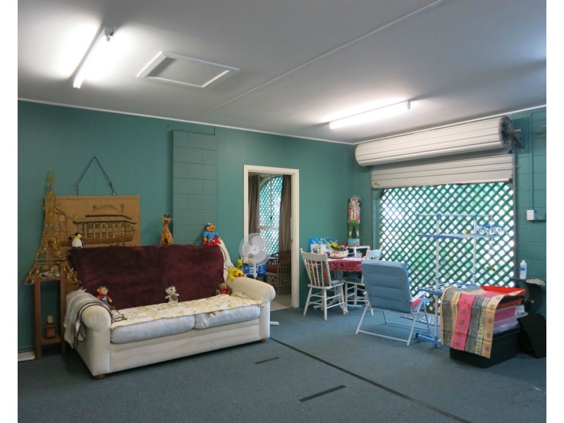 42 Gregory Street, Cardwell QLD 4849