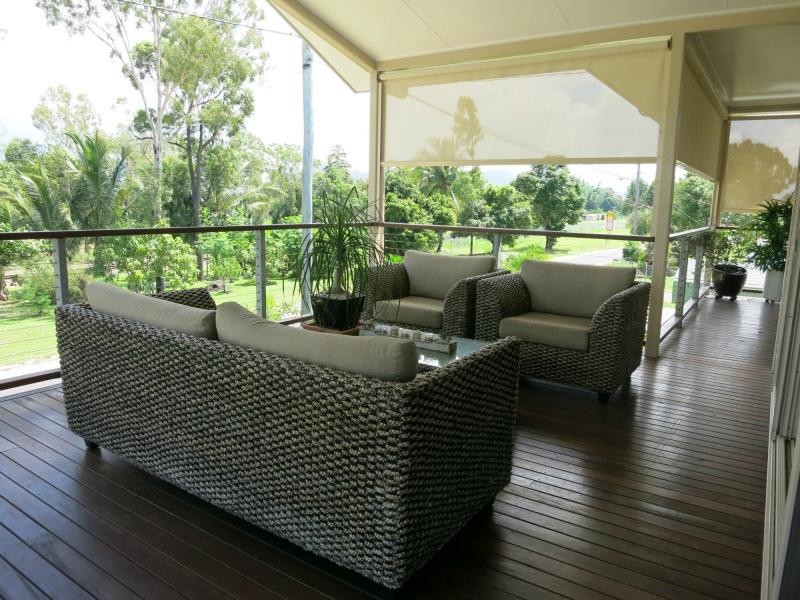 22 Bowen Street, Cardwell QLD 4849