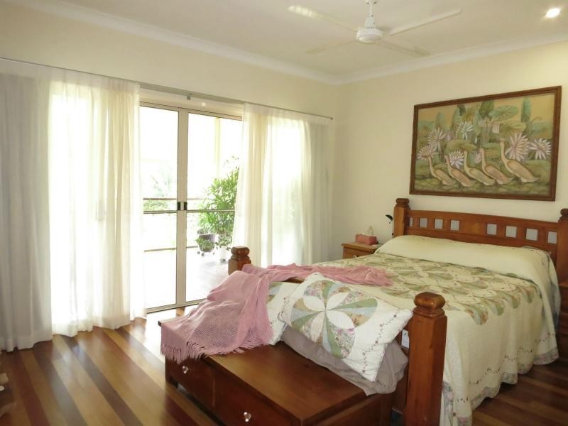 22 Bowen Street, Cardwell QLD 4849