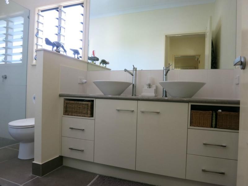 22 Bowen Street, Cardwell QLD 4849