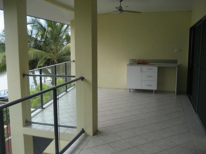 Unit 1/45 Royal Avenue, Cardwell QLD 4849