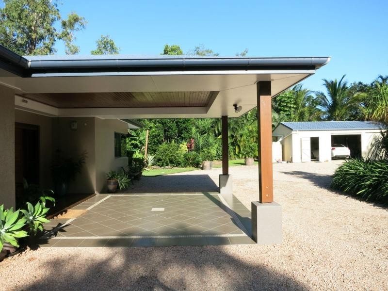 21 Curtis Road, Carruchan QLD 4816