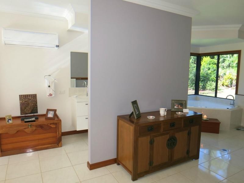 21 Curtis Road, Carruchan QLD 4816