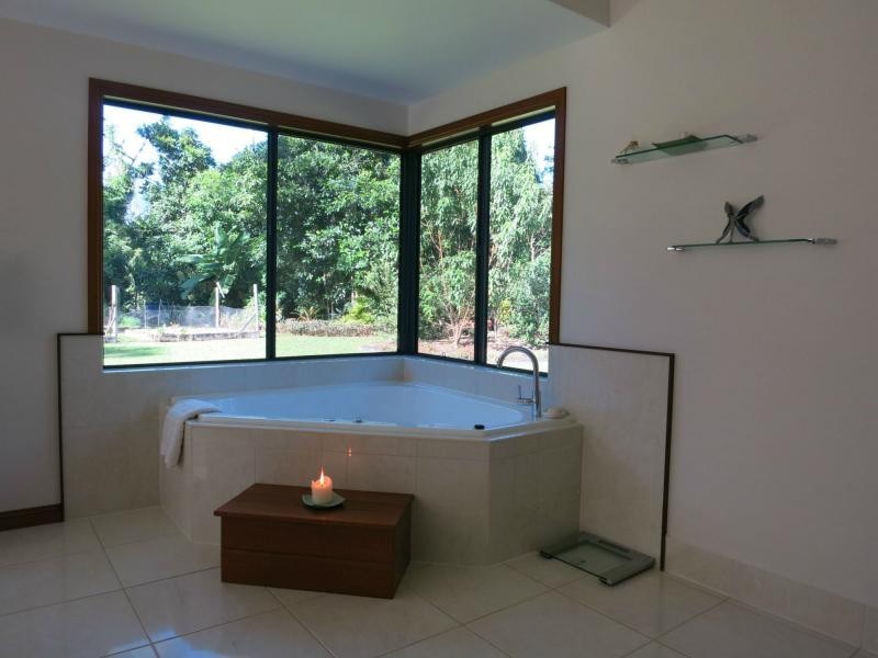 21 Curtis Road, Carruchan QLD 4816