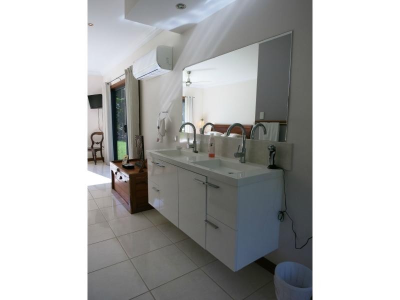 21 Curtis Road, Carruchan QLD 4816