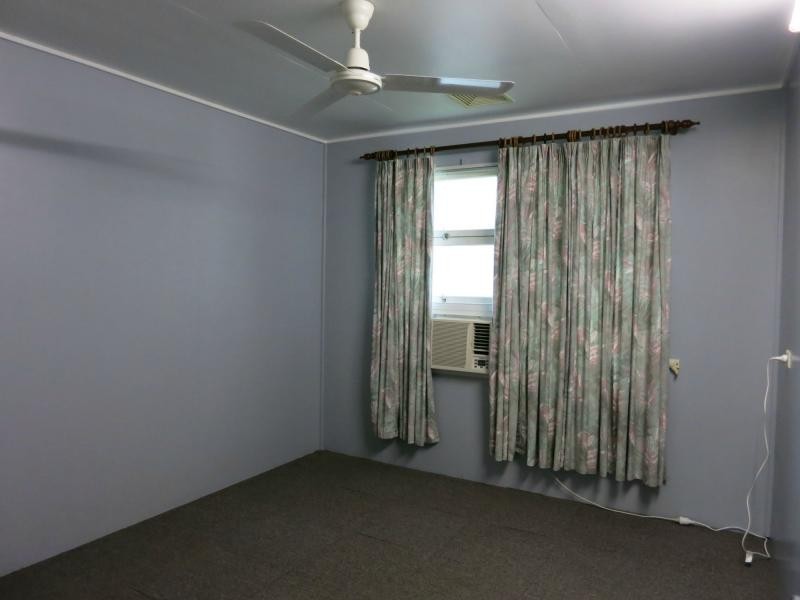 8 Landsdown Street, Cardwell QLD 4849