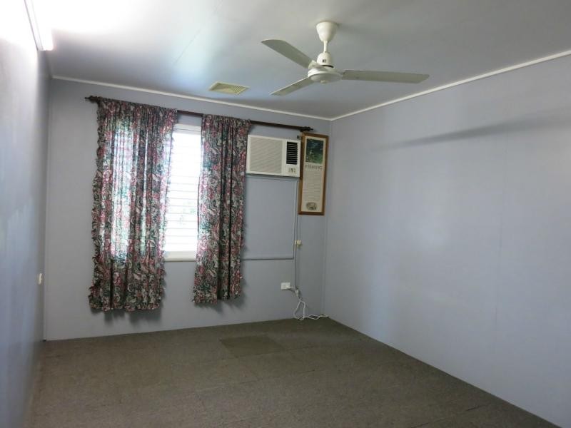 8 Landsdown Street, Cardwell QLD 4849