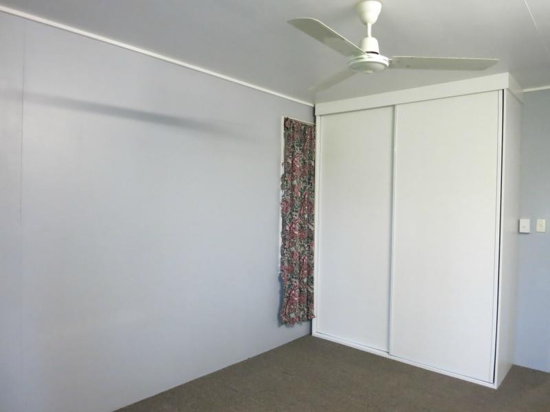 8 Landsdown Street, Cardwell QLD 4849