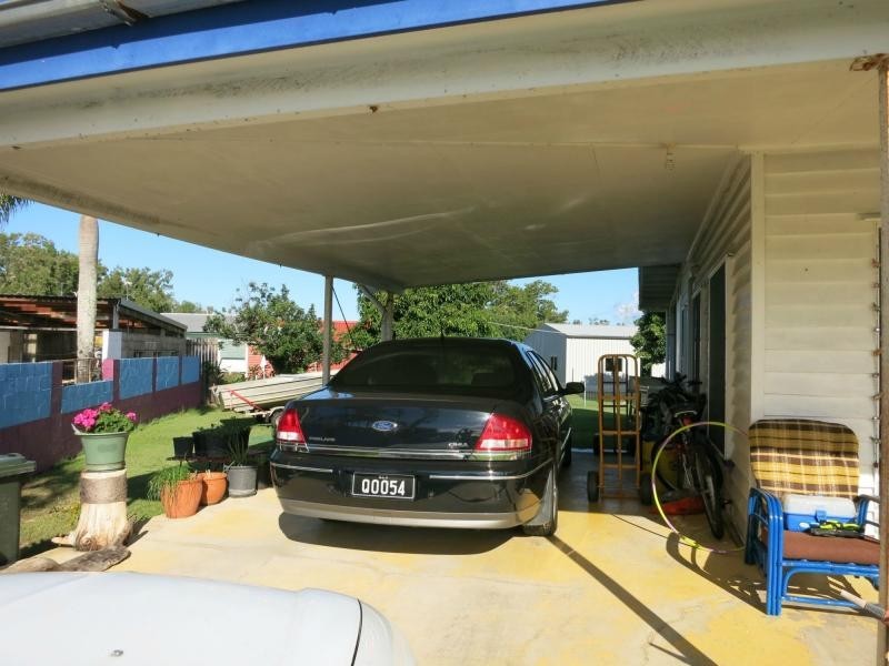 1 Dalrymple Street, Cardwell QLD 4849