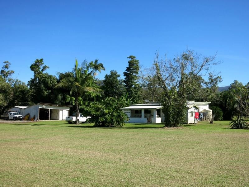 57162 Bruce Highway, Bilyana QLD 4854