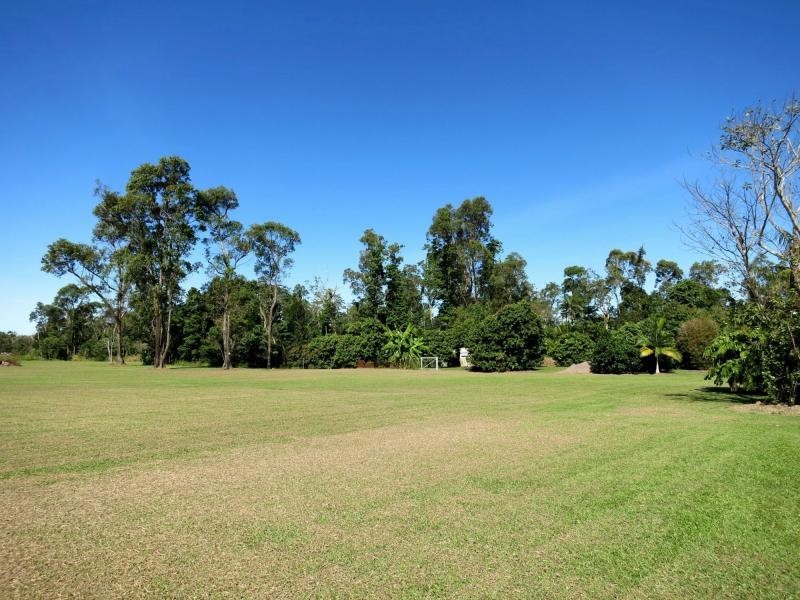 57162 Bruce Highway, Bilyana QLD 4854