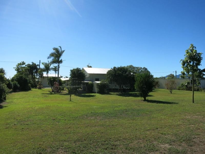 33 Panos Street, Cardwell QLD 4849