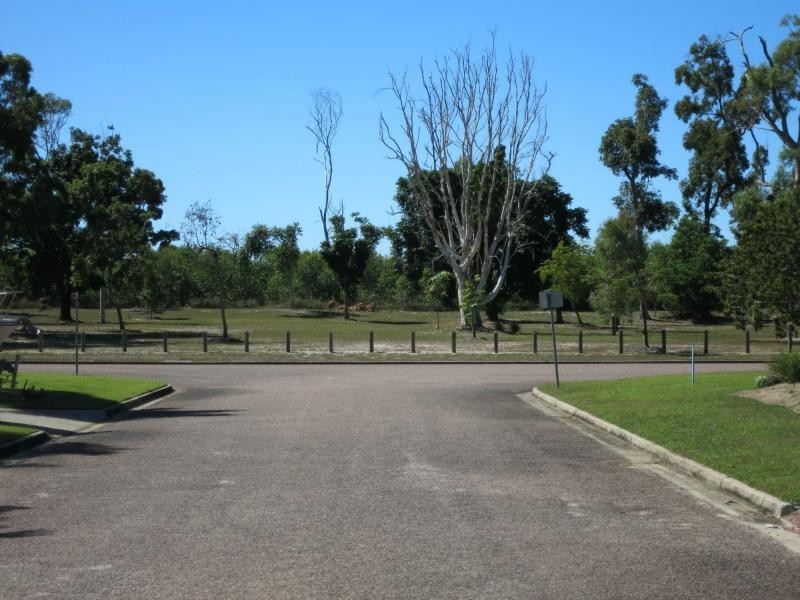 1 Edmondson Close, Cardwell QLD 4849