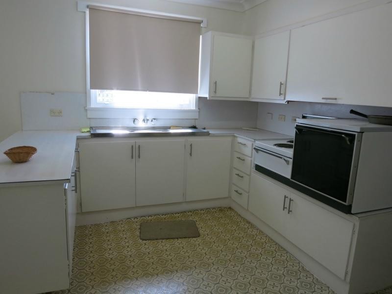 194 Victoria Street, Cardwell QLD 4849