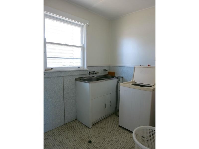 194 Victoria Street, Cardwell QLD 4849