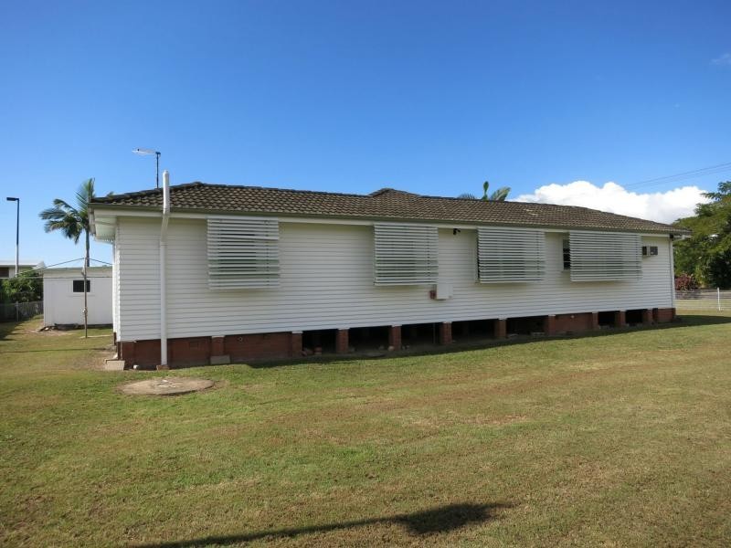 194 Victoria Street, Cardwell QLD 4849