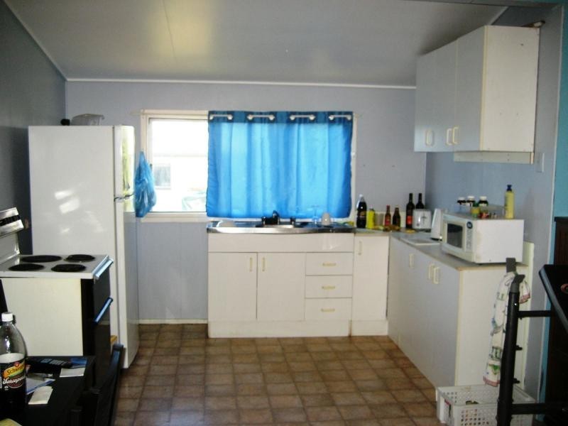 70 Bowen Street, Cardwell QLD 4849