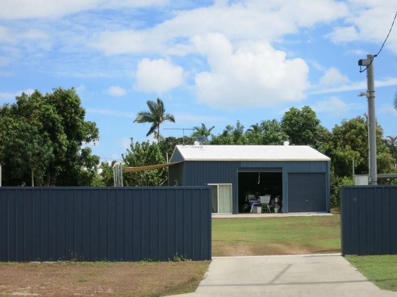 18 Winter Street, Cardwell QLD 4849