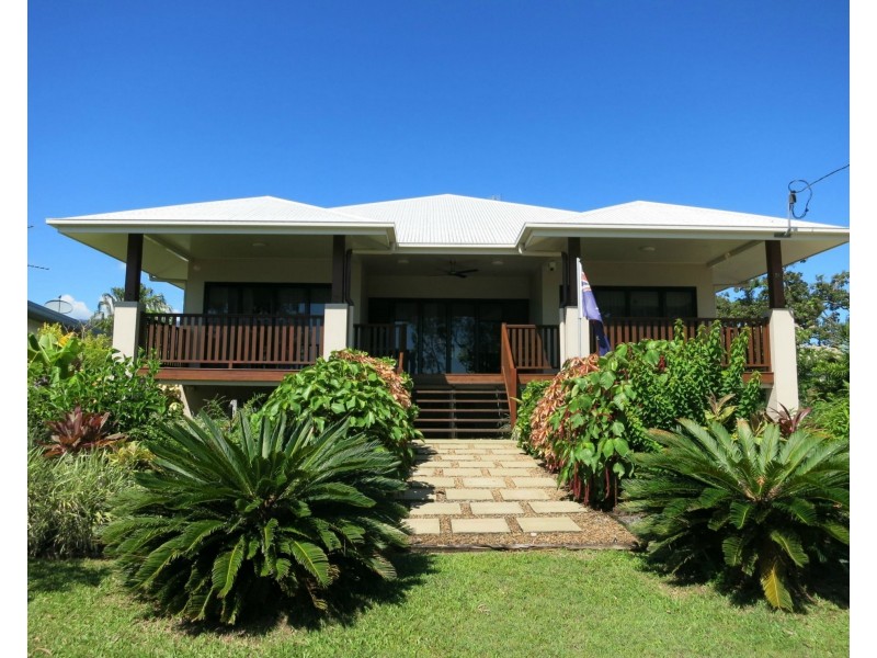 51 Marine Parade, Cardwell QLD 4849