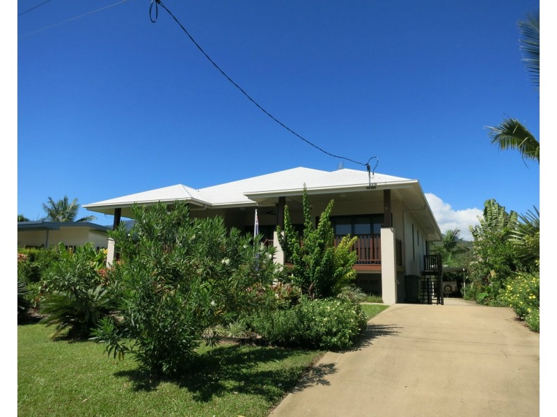 51 Marine Parade, Cardwell QLD 4849