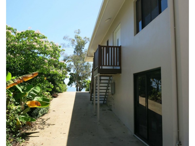 51 Marine Parade, Cardwell QLD 4849