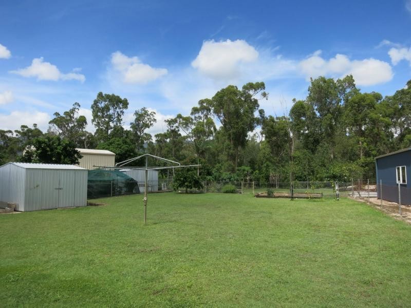 15 White Street, Cardwell QLD 4849