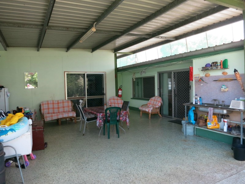 57169 Bruce Highway, Bilyana QLD 4854