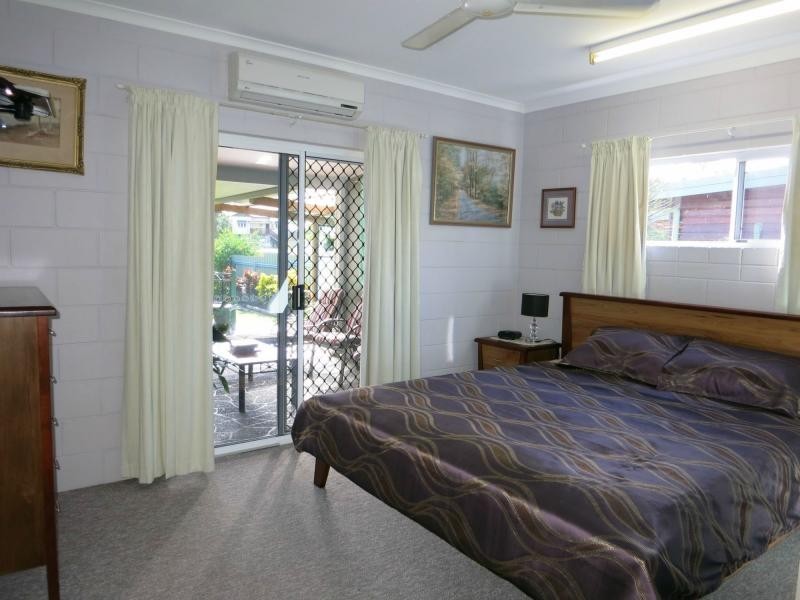 10 Lawson Drive, Cardwell QLD 4849