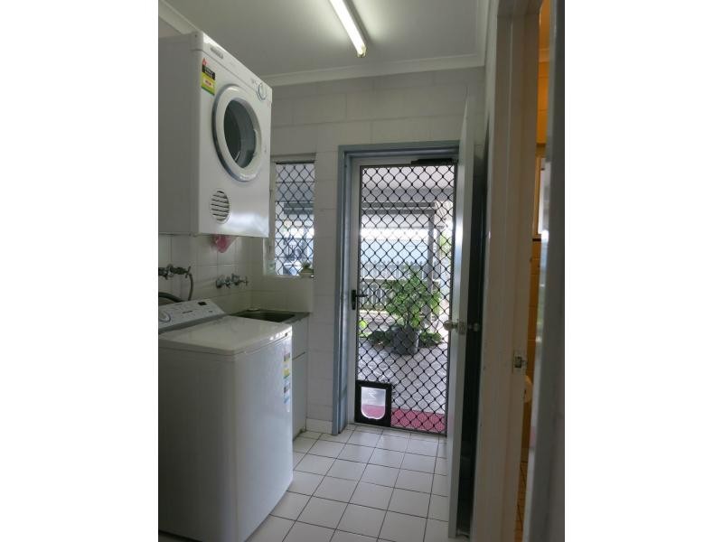 10 Lawson Drive, Cardwell QLD 4849