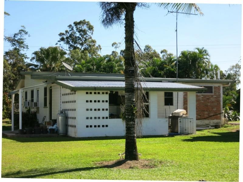 57162 Bruce Highway, Bilyana QLD 4854