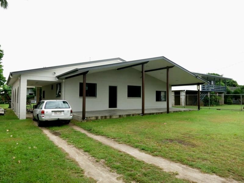 16 Landsdown Street, Cardwell QLD 4849