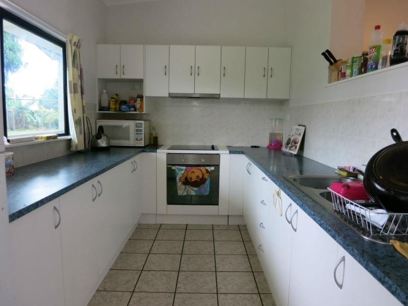 16 Landsdown Street, Cardwell QLD 4849