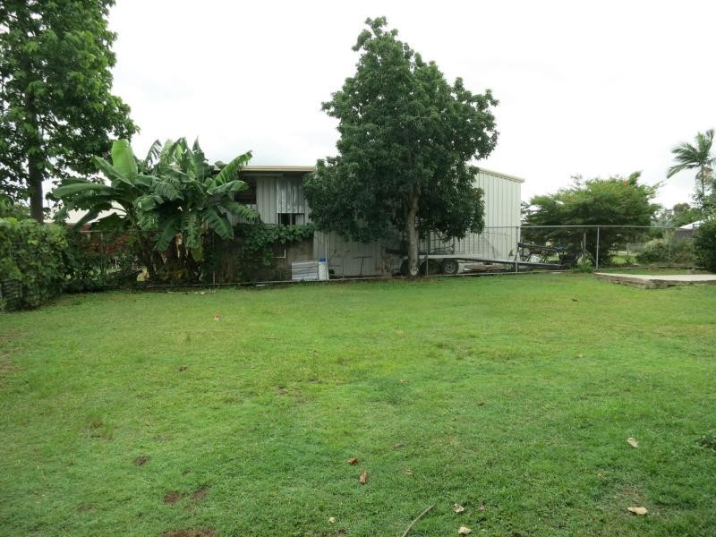 16 Landsdown Street, Cardwell QLD 4849