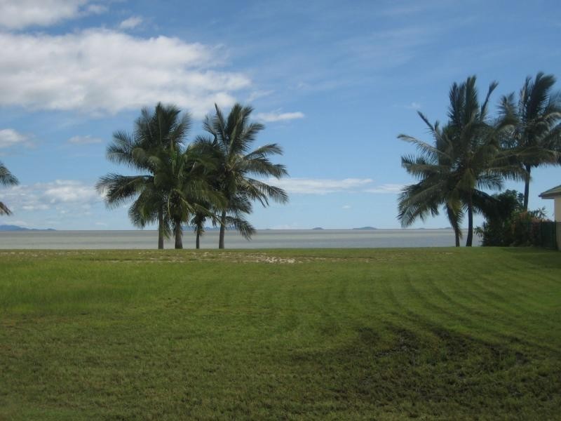 21 Keith Williams Drive, Cardwell QLD 4849