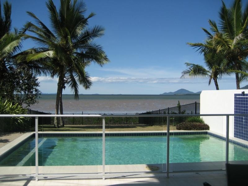 Unit 1/15 Keith Williams Drive, Cardwell QLD 4849