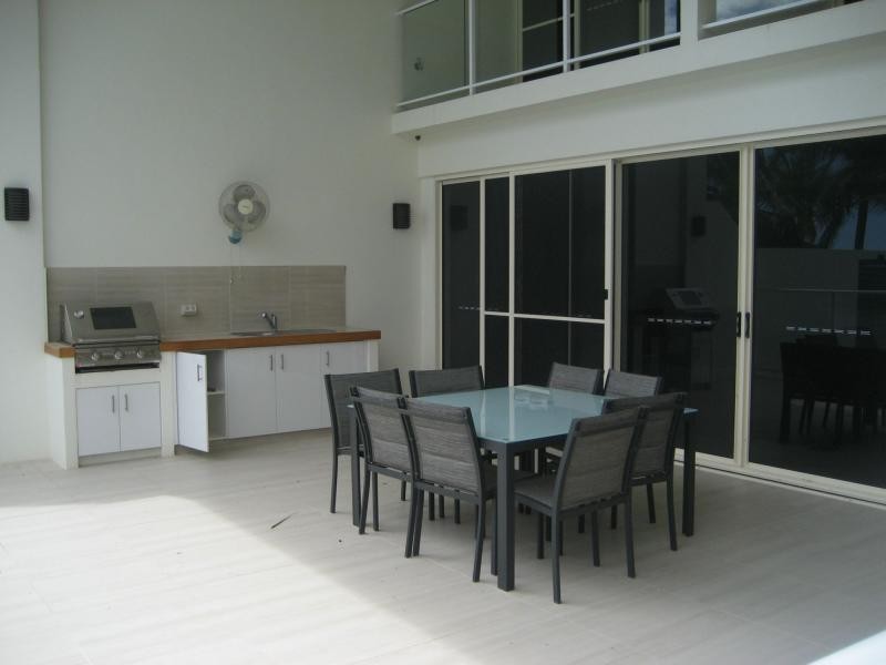 Unit 1/15 Keith Williams Drive, Cardwell QLD 4849